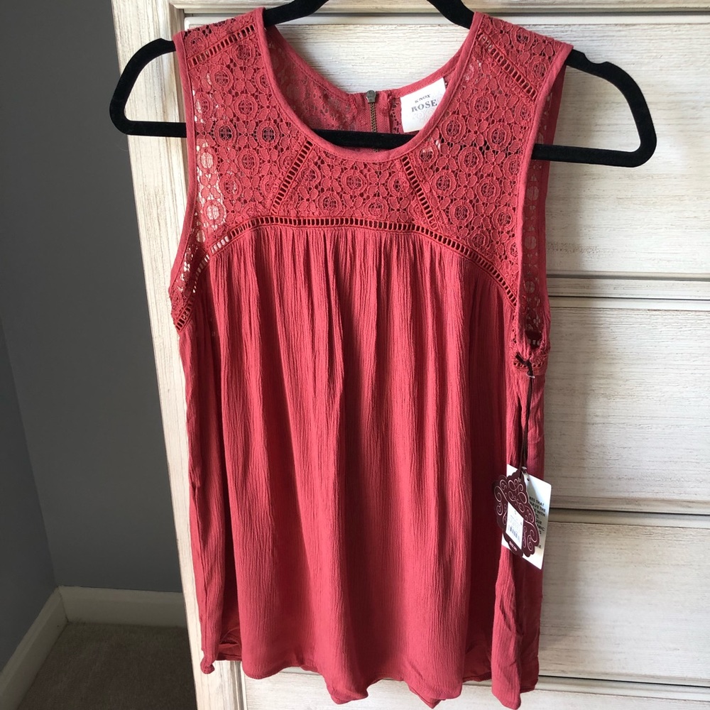 Beautiful top 🌷